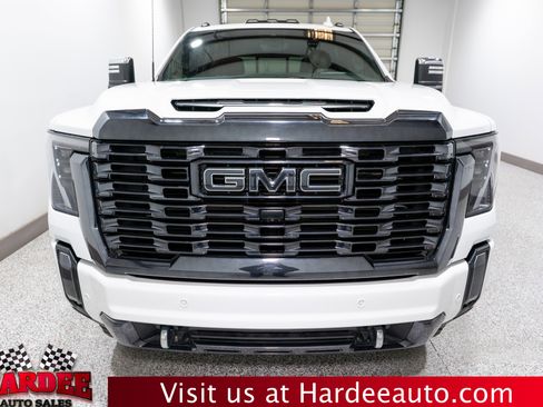 Used 2024 GMC Sierra 2500 Denali Ultimate image 7
