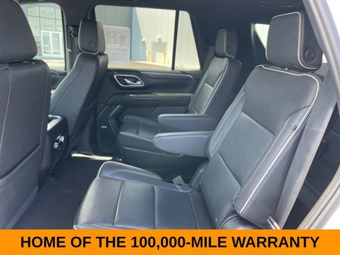 Used 2024 GMC Yukon SLT w/ SLT Luxury Package AWD/4WD image 23