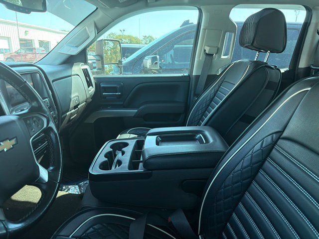 Used 2017 Chevrolet Silverado 2500 LT w/ LT Convenience Package AWD/4WD image 37