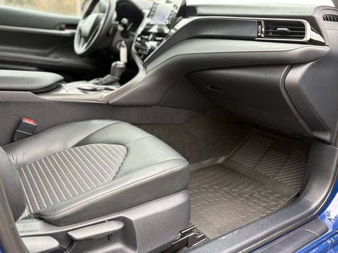 Used 2024 Toyota Camry SE image 21