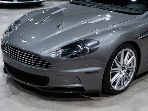 Used 2010 Aston Martin DBS image 11
