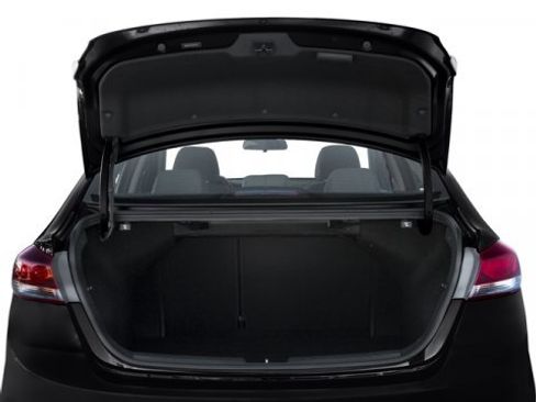 Used 2017 Hyundai Elantra SE image 15