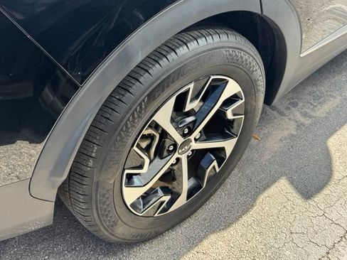 Certified 2024 Kia Sportage EX FWD image 7