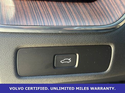 Certified 2024 Volvo XC60 B5 Plus w/ Protection Package Premier image 20