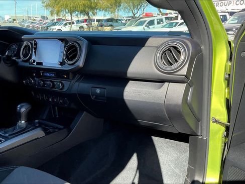 Used 2023 Toyota Tacoma TRD Off-Road image 18