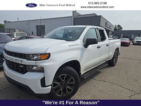Used 2020 Chevrolet Silverado 1500 Custom AWD/4WD image 3