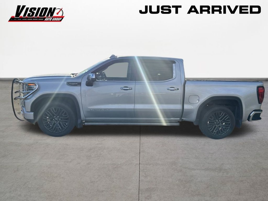 Used 2022 GMC Sierra 1500 Denali Ultimate AWD/4WD image 2
