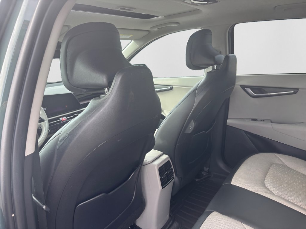 Used 2023 Kia Niro Wave w/ Wave Preserve Package FWD image 19