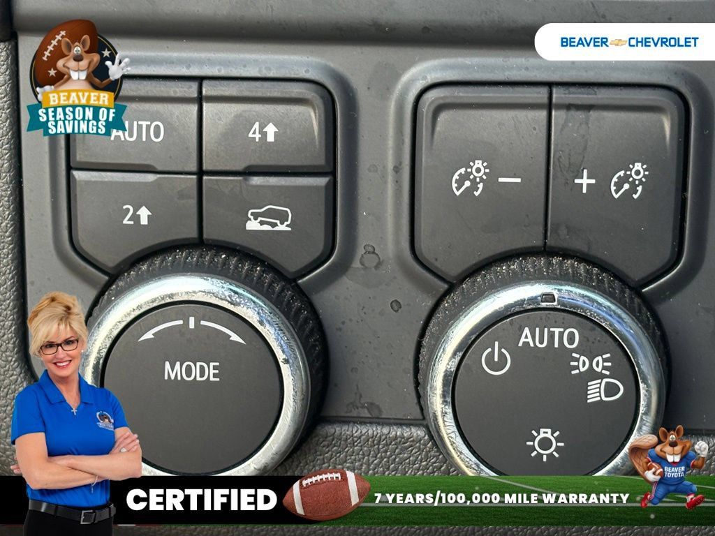 Used 2025 Chevrolet Suburban LS AWD/4WD image 33