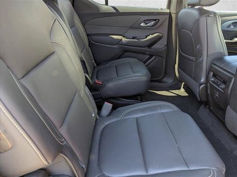 Used 2023 Chevrolet Traverse LT w/ LPO, Floor Liner Package AWD/4WD image 28
