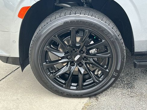 Certified 2024 Cadillac Escalade Sport Platinum w/ LPO, ONYX Package AWD/4WD image 11