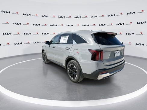 Certified 2026 Kia Sorento S FWD image 6