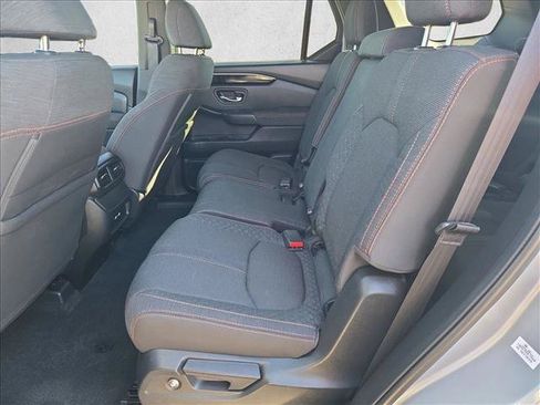 Used 2023 Honda Pilot Sport image 18
