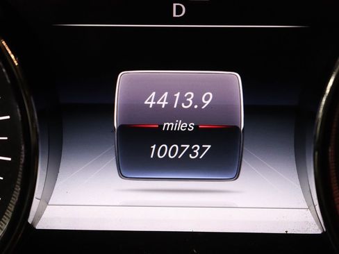 Used 2018 Mercedes-Benz E 300 4MATIC image 21