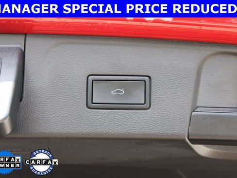 Certified 2024 Volkswagen Atlas SE image 30