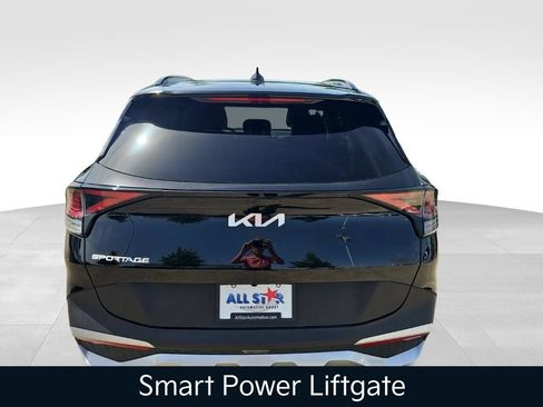 Used 2025 Kia Sportage EX w/ Premium Package FWD image 8