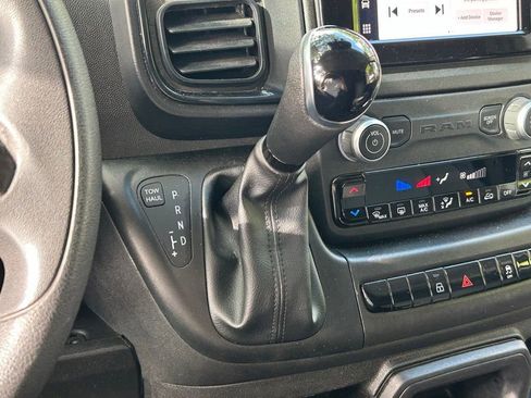 Used 2025 RAM ProMaster 2500 w/ Convenience Group FWD image 24