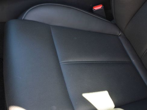 Used 2025 Genesis G70 2.5T RWD image 12