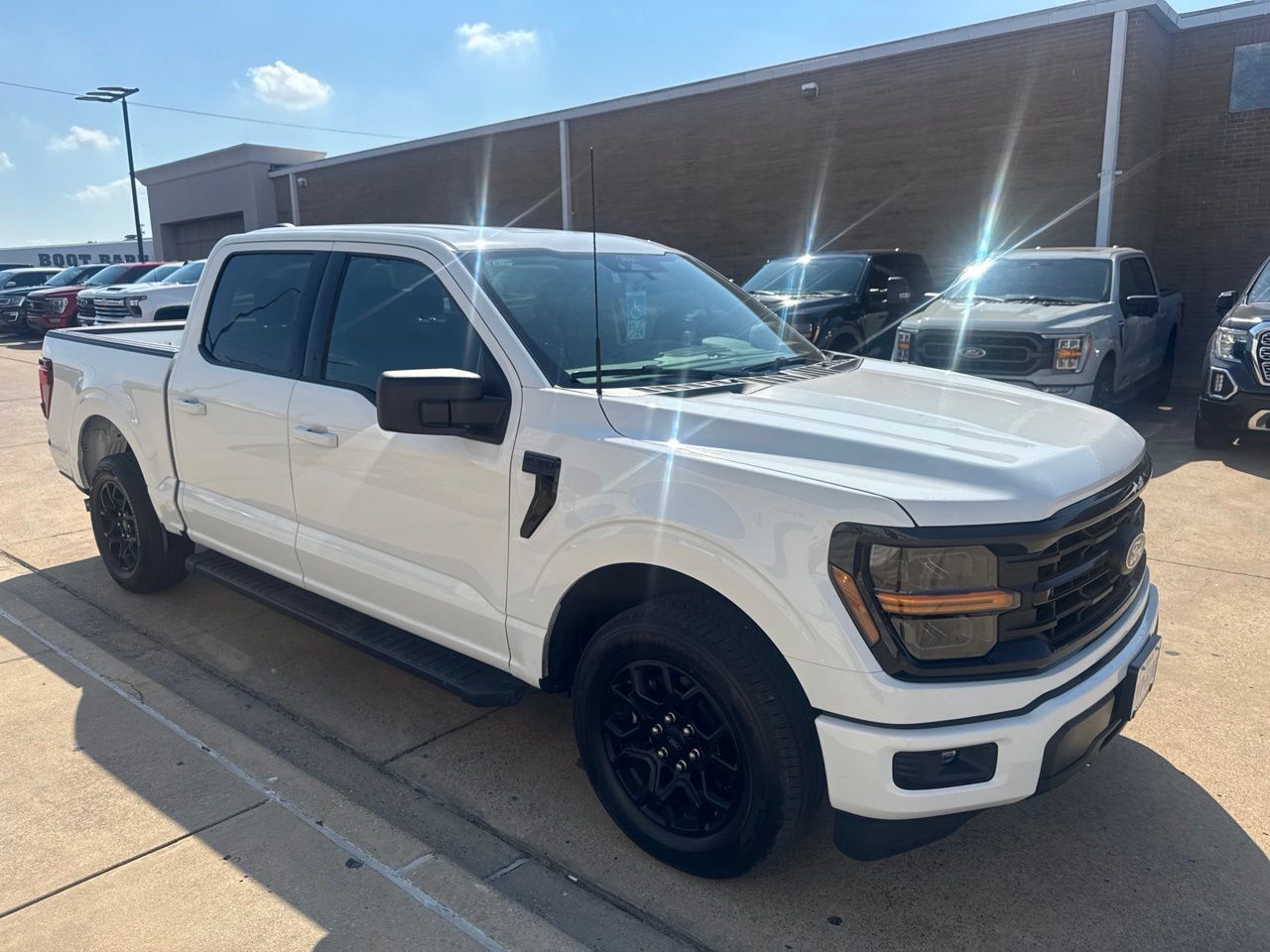 Used 2026 Ford F150 XLT w/ XLT Black Appearance Package RWD image 3
