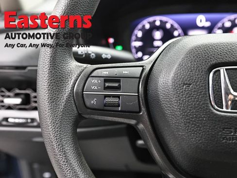 Used 2025 Honda Accord SE image 15