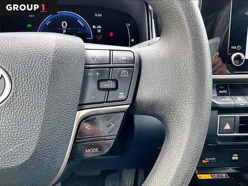 Used 2025 Toyota Camry LE FWD image 25