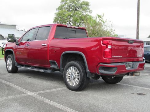 Used 2020 Chevrolet Silverado 2500 High Country w/ Z71 Off-Road Package AWD/4WD image 3