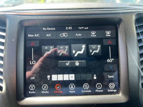 Used 2022 Jeep Cherokee Latitude Lux FWD image 20
