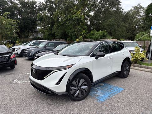 Used 2023 Nissan Ariya FWD image 2