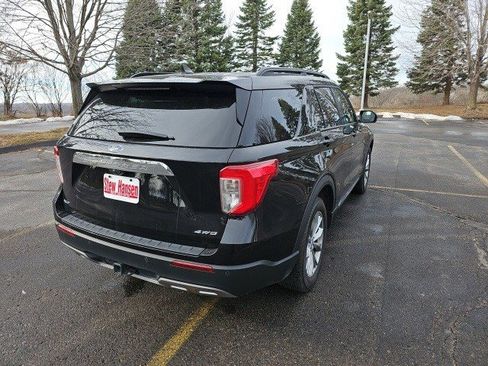 Used 2023 Ford Explorer XLT w/ Equipment Group 202A image 6