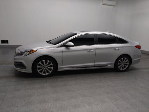 Used 2017 Hyundai Sonata Limited FWD image 2