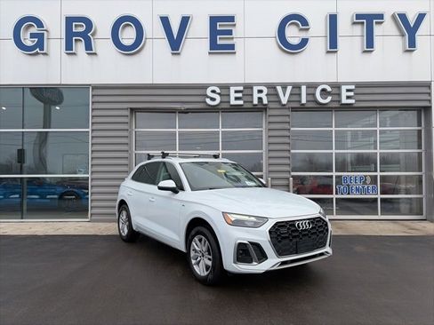 Used 2022 Audi Q5 2.0T Premium w/ Convenience Package image 1