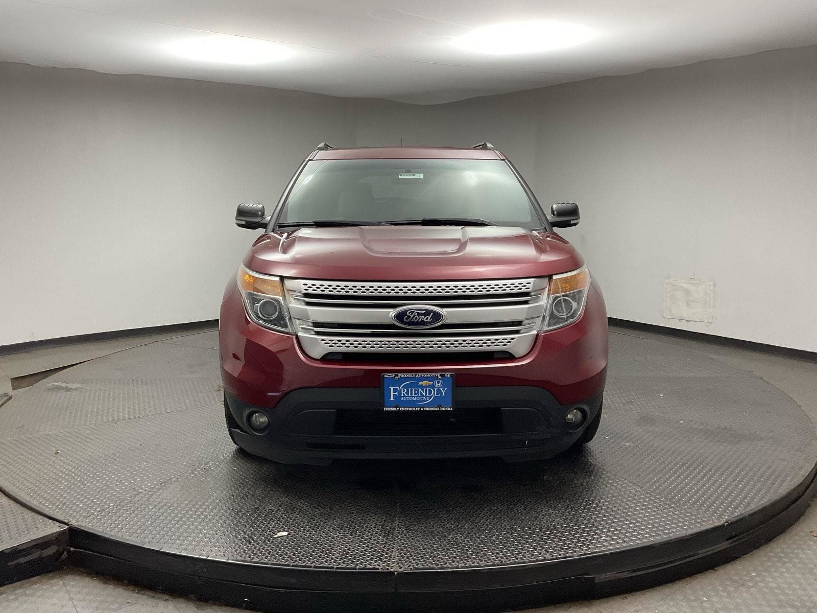 Used 2013 Ford Explorer XLT AWD/4WD image 2