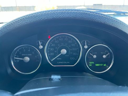 Used 2008 Lincoln Mark LT 2WD image 31