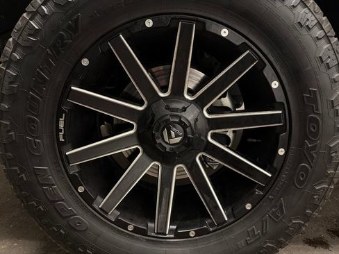 Used 2020 Ford F150 Platinum w/ Equipment Group 701A Luxury AWD/4WD image 13