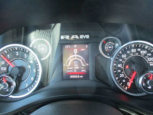 Used 2024 RAM 1500 Big Horn AWD/4WD image 18
