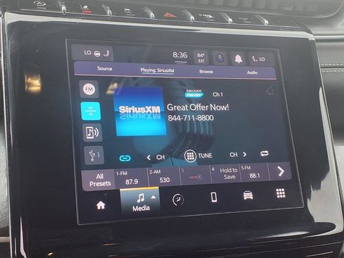 Used 2022 Jeep Grand Cherokee L Laredo AWD/4WD image 5