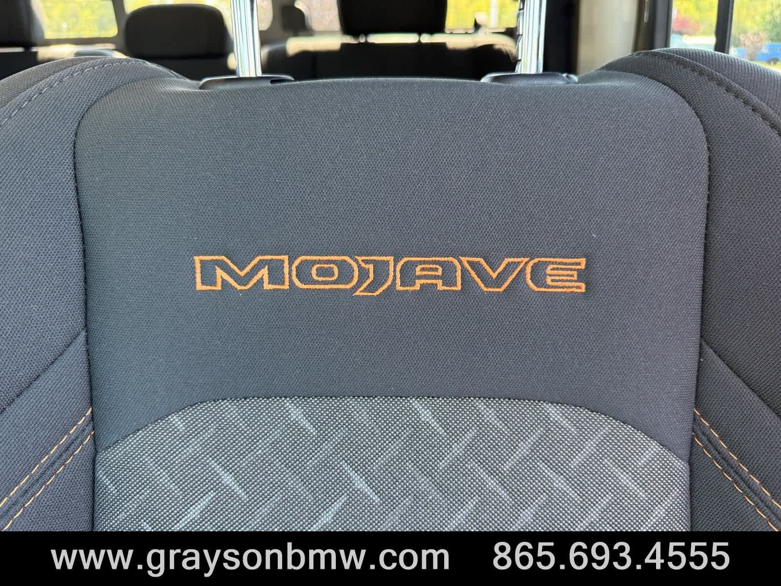 Used 2026 Jeep Gladiator Mojave AWD/4WD image 32