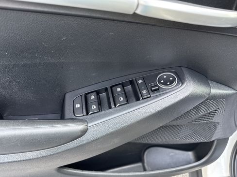 Used 2023 Kia Seltos LX AWD/4WD image 9