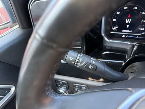 Used 2025 GMC Sierra 1500 SLT image 17