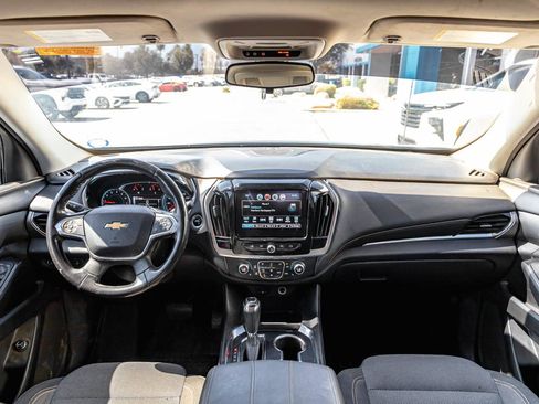 Used 2018 Chevrolet Traverse LT FWD image 10
