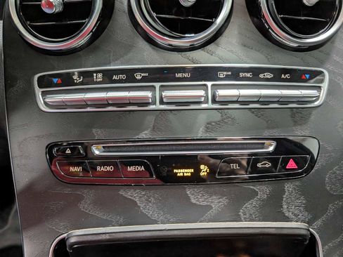 Used 2019 Mercedes-Benz GLC 300 4MATIC Coupe image 24