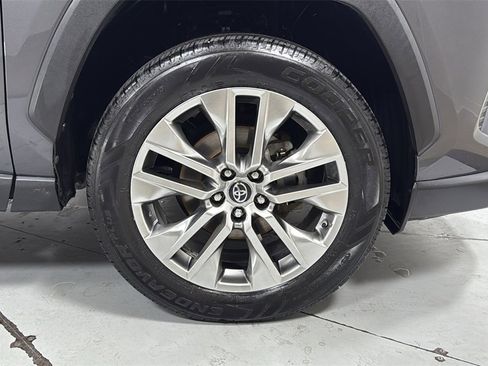 Certified 2019 Toyota RAV4 XLE Premium w/ Cold Weather Package image 21