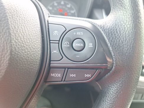 Used 2024 Toyota Corolla Cross AWD Hybrid image 20