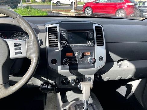 Used 2017 Nissan Frontier SV w/ SV Value Truck Package image 5