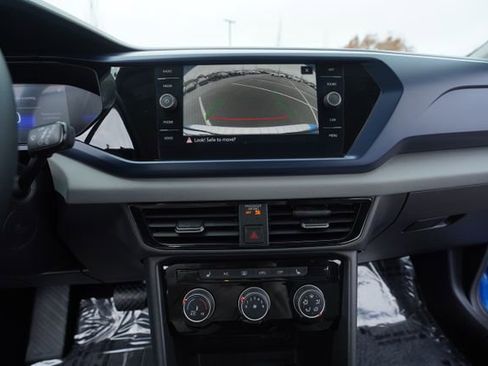 Used 2023 Volkswagen Taos SE w/ Panoramic Sunroof Package image 29