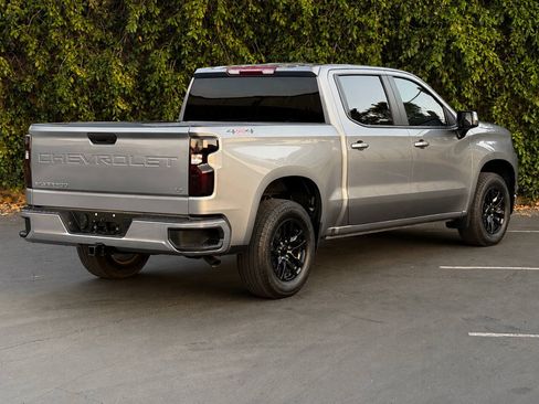 Used 2021 Chevrolet Silverado 1500 LT AWD/4WD image 8
