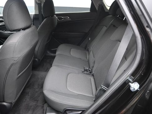 Used 2023 Kia Sportage LX AWD/4WD image 28
