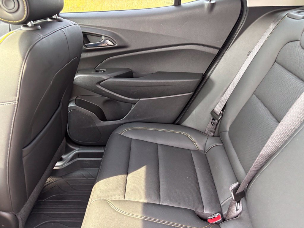 Used 2024 Chevrolet Trax ACTIV w/ Sunroof Package FWD image 44