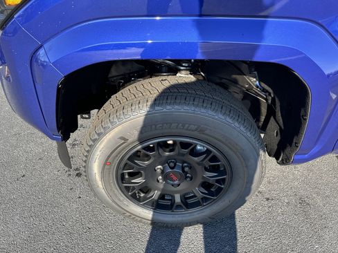 New 2025 Toyota Tacoma SR5 RWD image 9