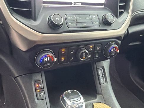 Used 2018 GMC Acadia Denali w/ Technology Package image 13